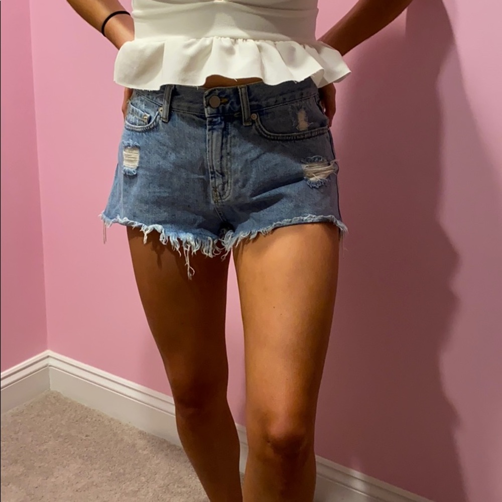 BDG jean ripped shorts!!!!